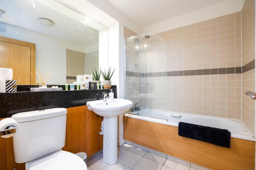 Lovely 2 Bedroom Apartment With Balcony Dublin Exterior photo