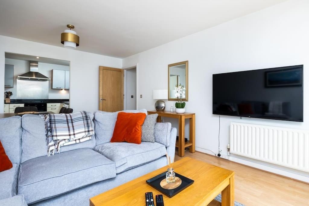 Lovely 2 Bedroom Apartment With Balcony Dublin Exterior photo